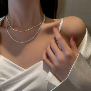 Elegant Minimalist Pendant Necklace