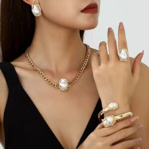 Vintage Luxe Pearl Jewelry Set